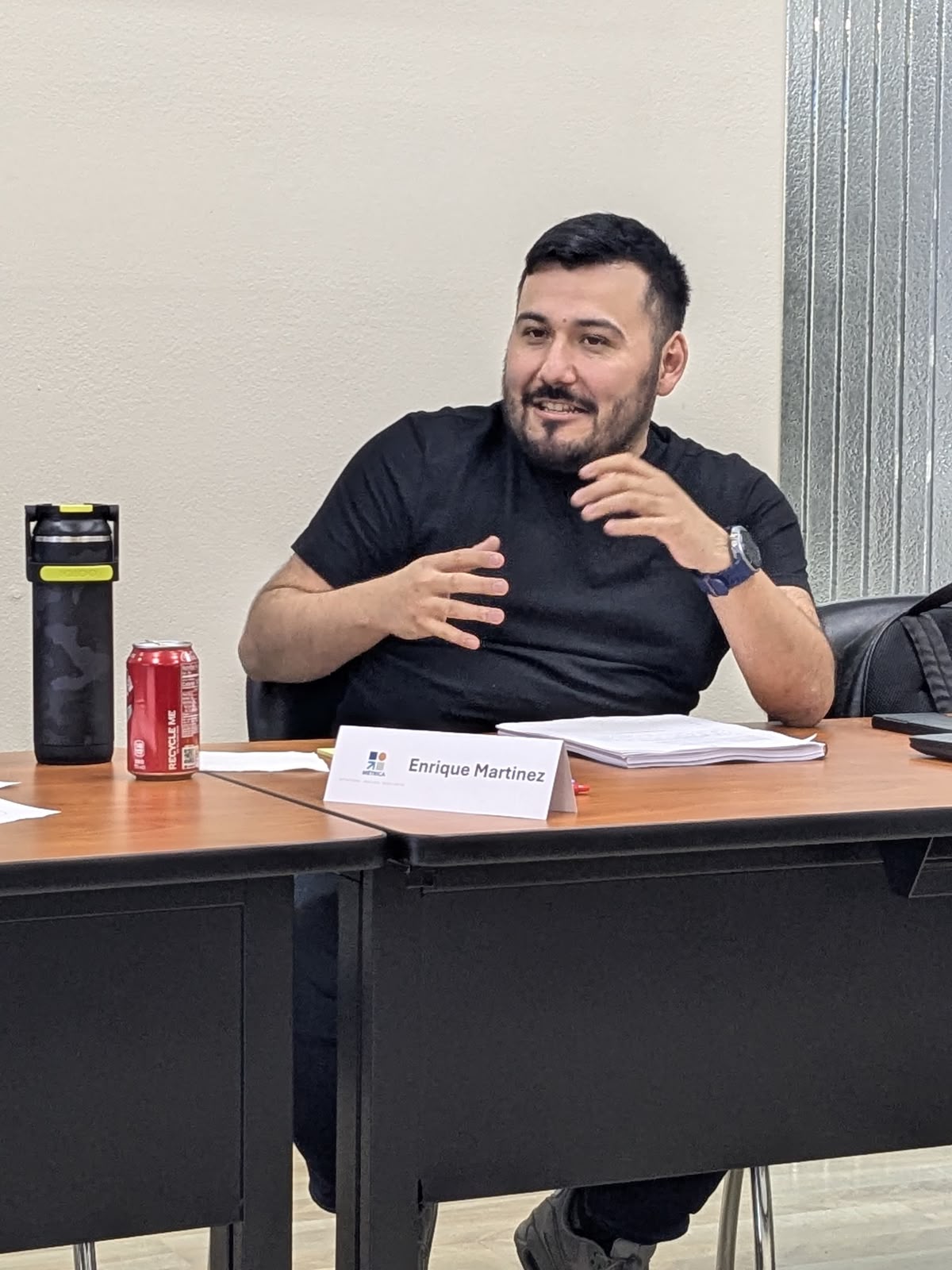 Enrique Martínez en sesión